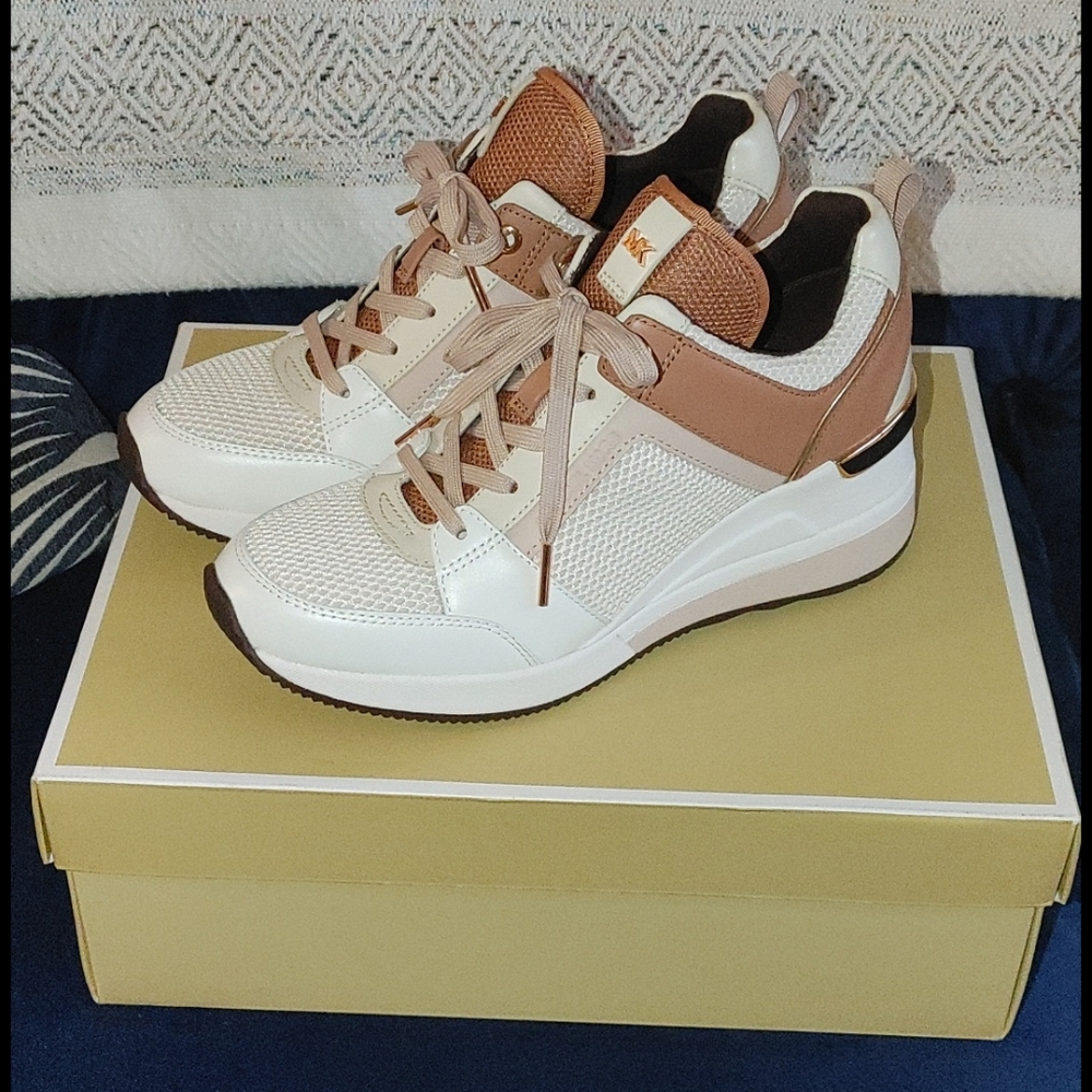 Michael Kors Georgie Trainer Sz 7 Pink